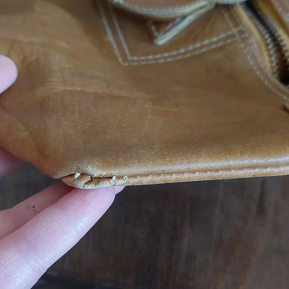 Vintage Suede Leather Carriel Yidi Zipper Camera Bag/Satchel *FINAL PRICE* ♡♡ - Picture 15 of 16